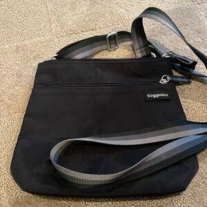 Baggallini crossbody